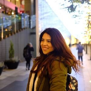 Meet your Posher, Beatriz